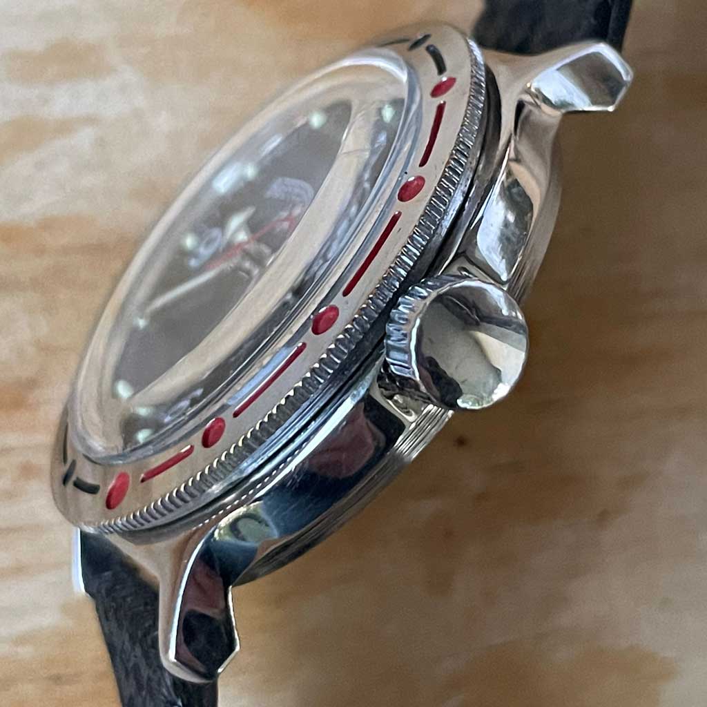 Vostok-buddy-black-couronne