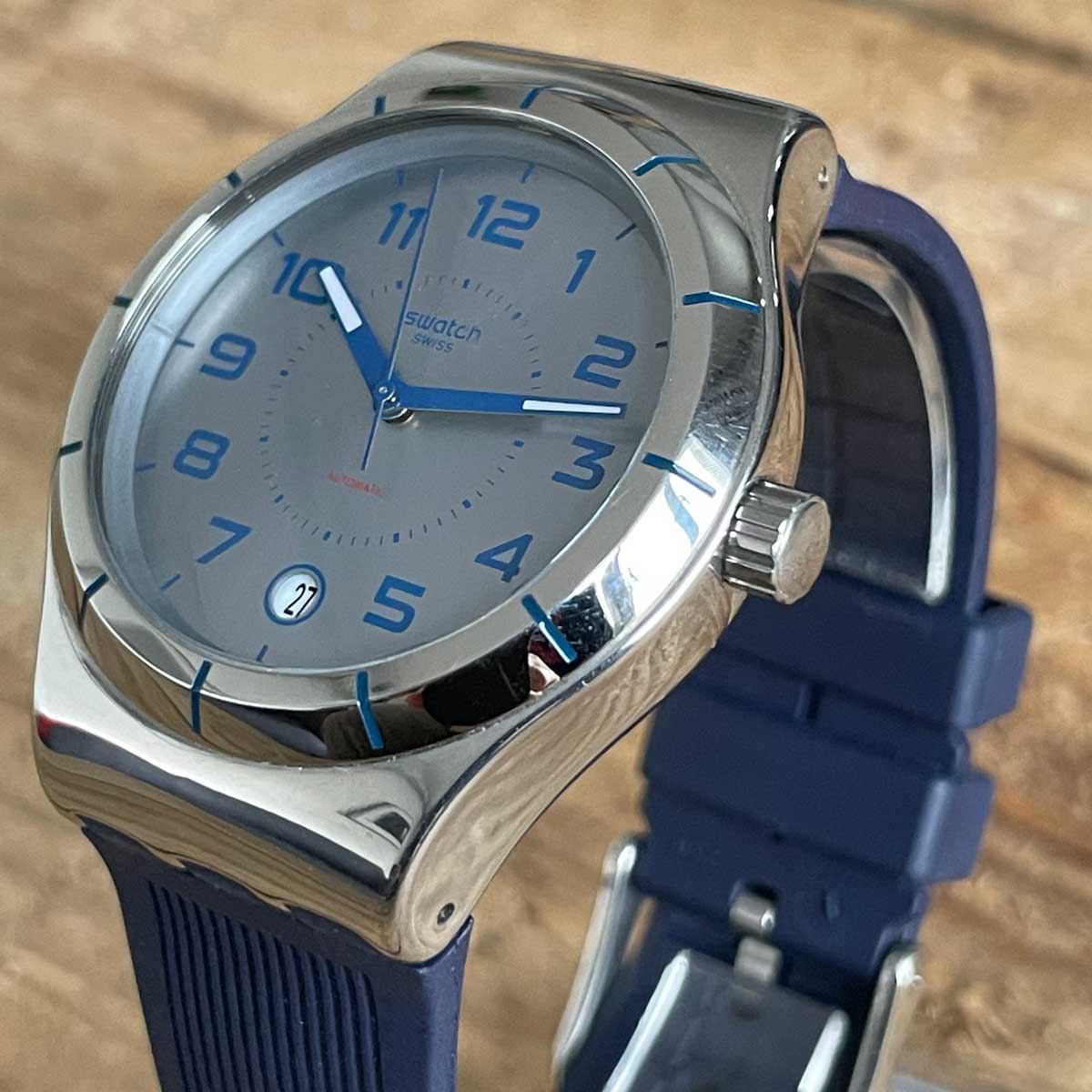 Subtinnio-qwatch-automatic-v8-crown