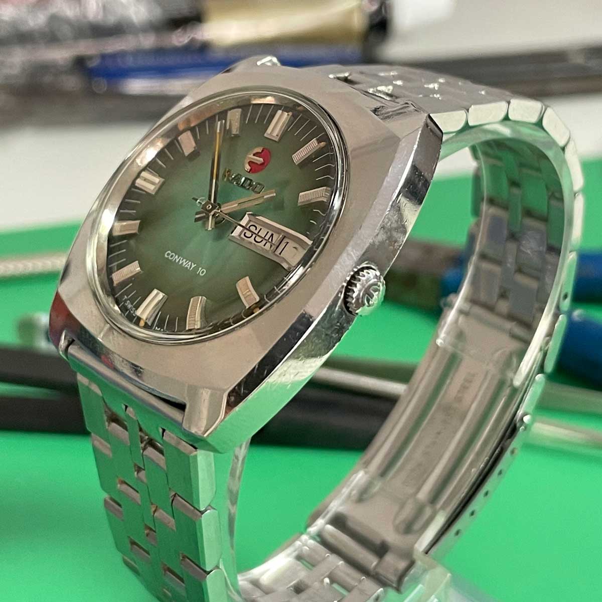 Subtinnio-Rado-Conway-green-crown