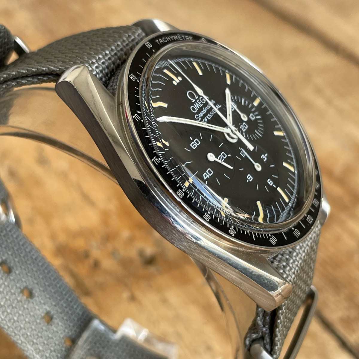 Subtinnio-Speedmaster-Moonwatch-1993-left