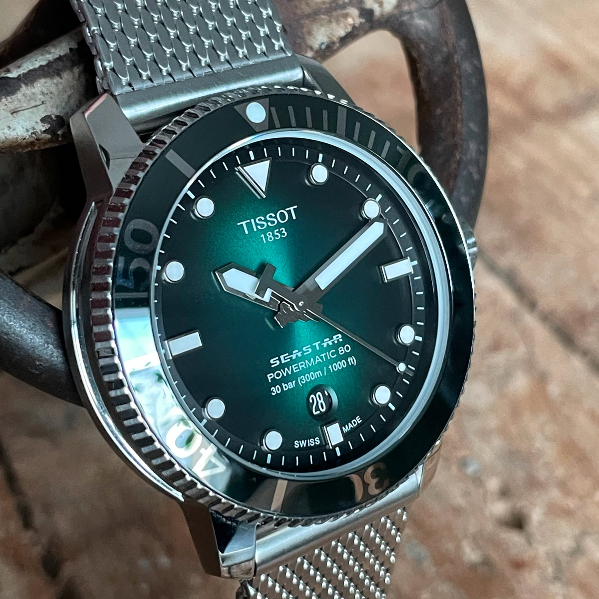 Subtinnio-Tissot-Seastar-auto-hero