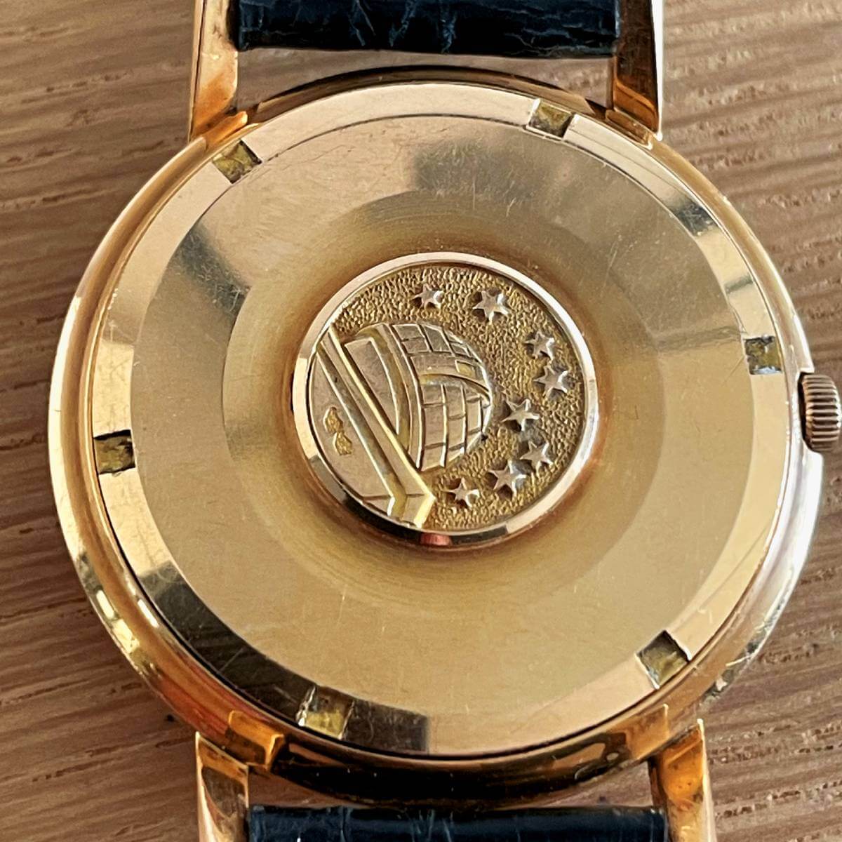 Subtinnio Omega Constellation date 561 back