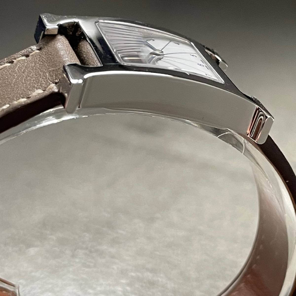 Subtinnio-Hermes-H-boite-G