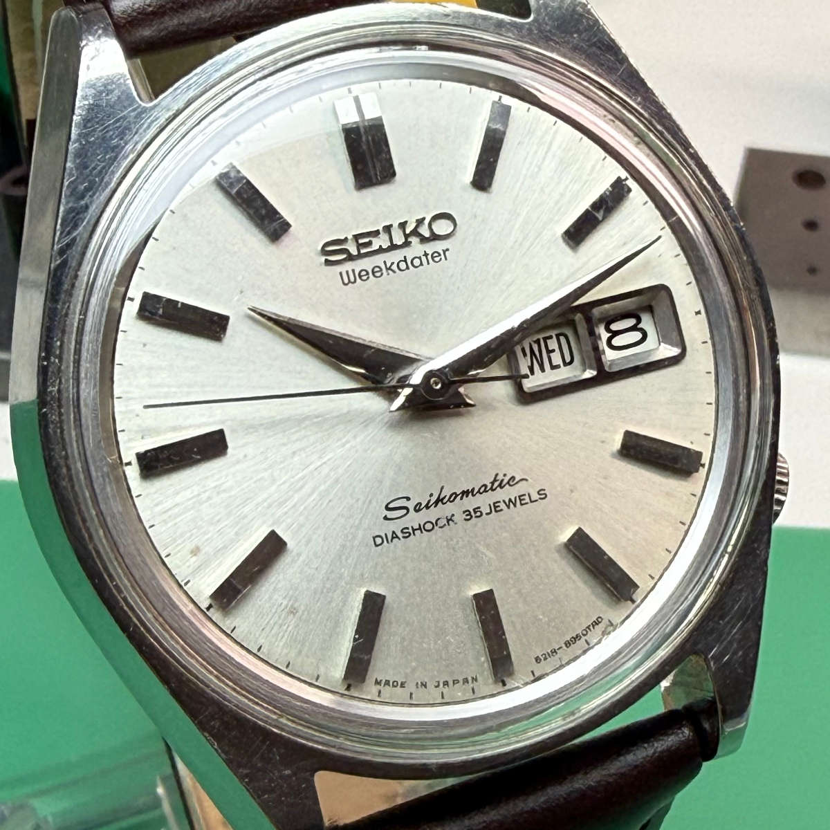 Subtinnio-Seiko-weekdater-etabli